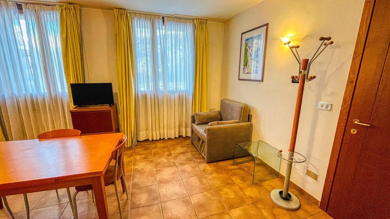 Appartamento Smith Erbaluce - Affitti Brevi Italia Бардонеккия Экстерьер фото